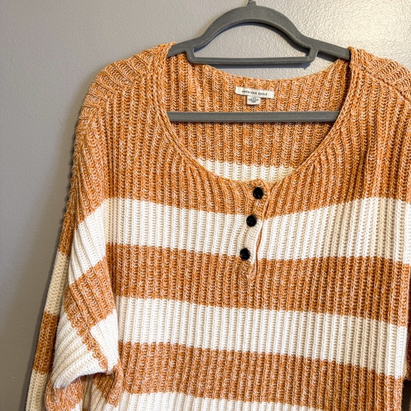 American Eagle Orange Cream Striped Chunky Knit Sweater Cropped Henley Size L - Picture 2 of 6
